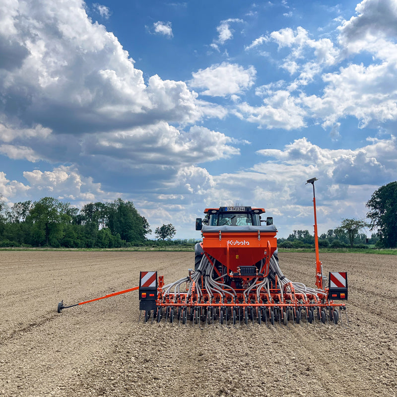 Kubota SD1001 Autumn Seeder