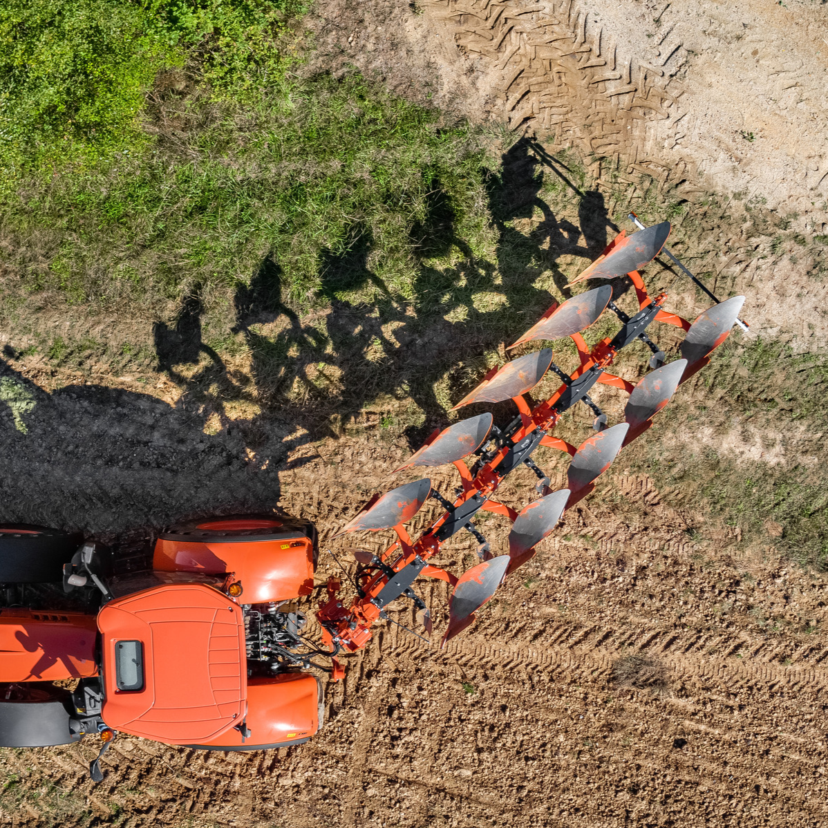 Kubota RM4005V Plow