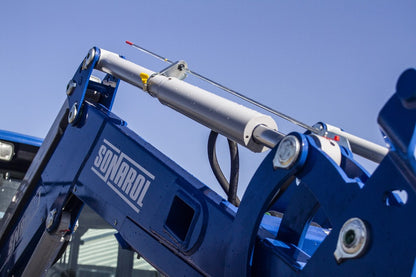ŁC SNR 200/200L FRONT LOADER